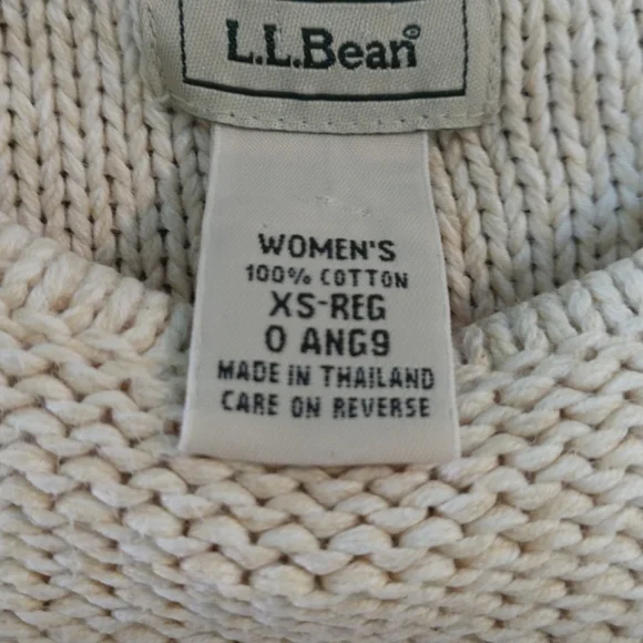 L.L Bean XS zig zag knit crewneck sweater - Picture 2 of 2